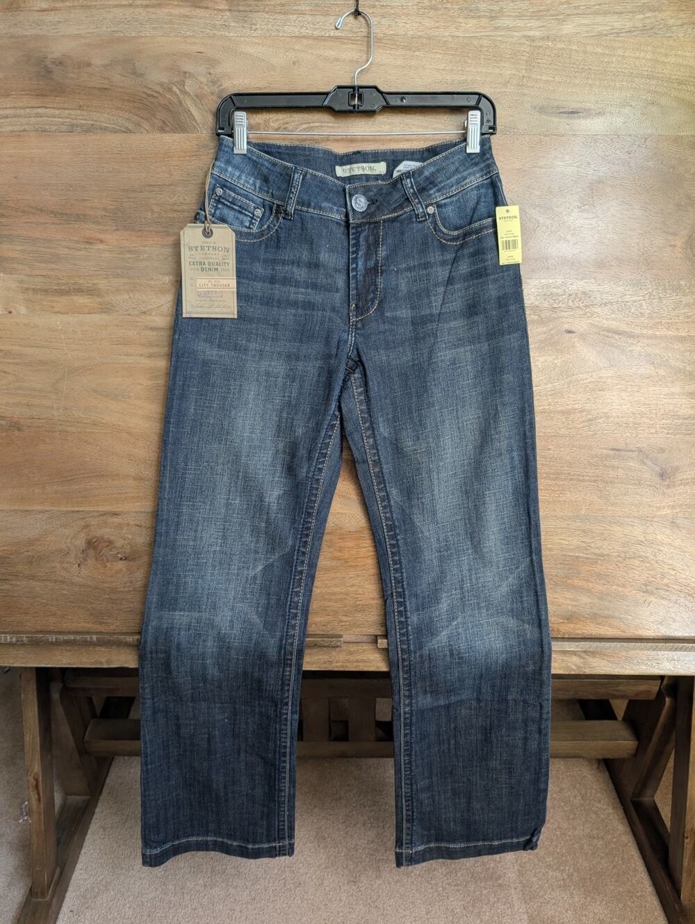Stetson Straight Jeans Womens 4L Blue Denim Fitted Medium Wash "S" Back Pocket